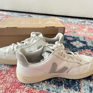 Veja Sneakers